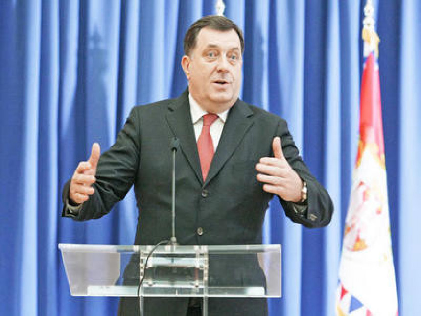 Dodik najavio smjenu Šarovića