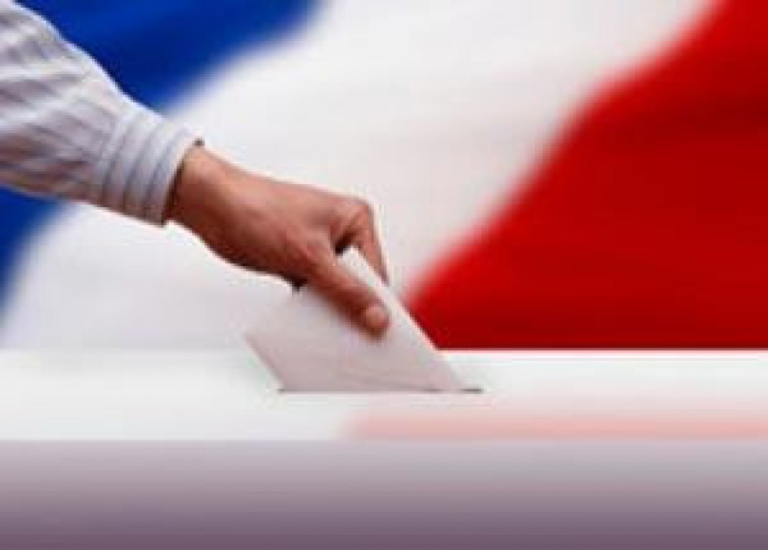 Почели парламентарни избори у Француској