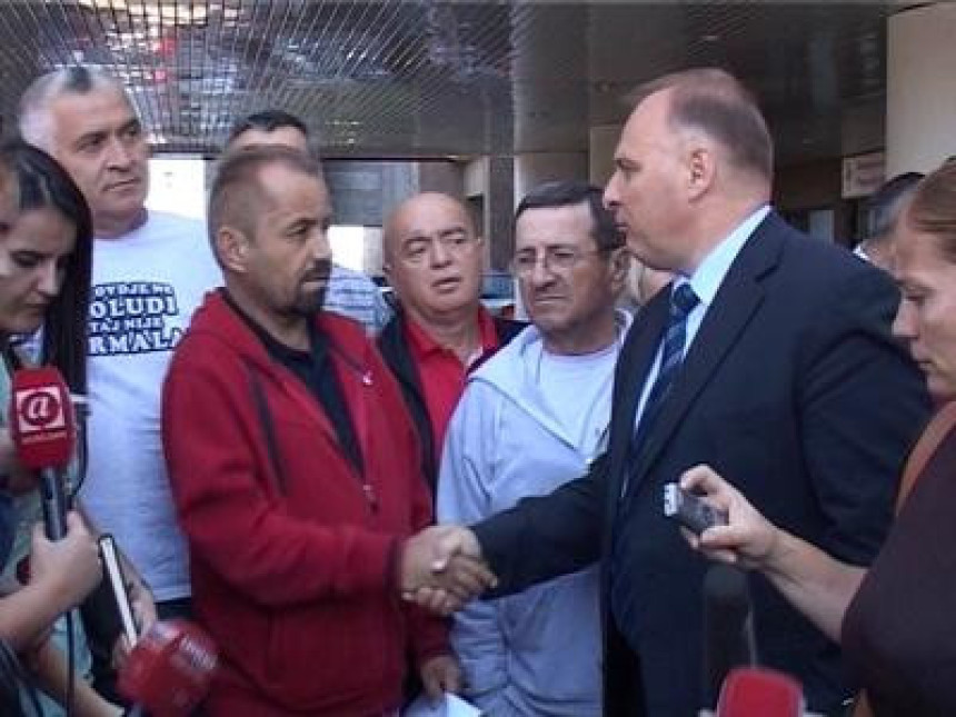 Da li Dodik treba da podnese ostavku?