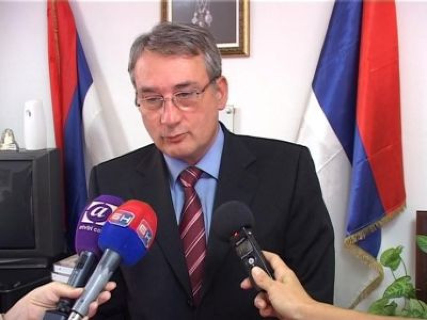 Bosić: Šarović neće biti smijenjen!