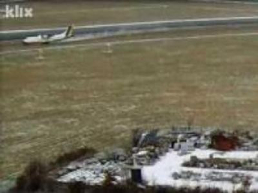 Avion BH Airlinesa sletio s piste 