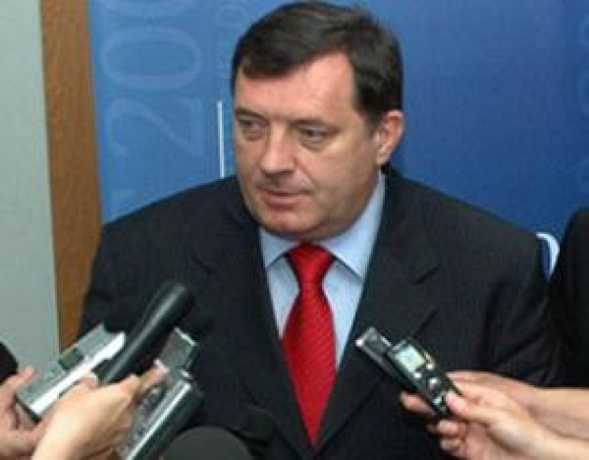 Dodik: I međunarodna zajednica umorna od BiH 