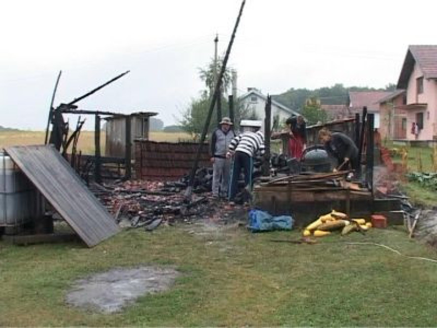 Brčko: Požar na nacionalnoj osnovi  (VIDEO)