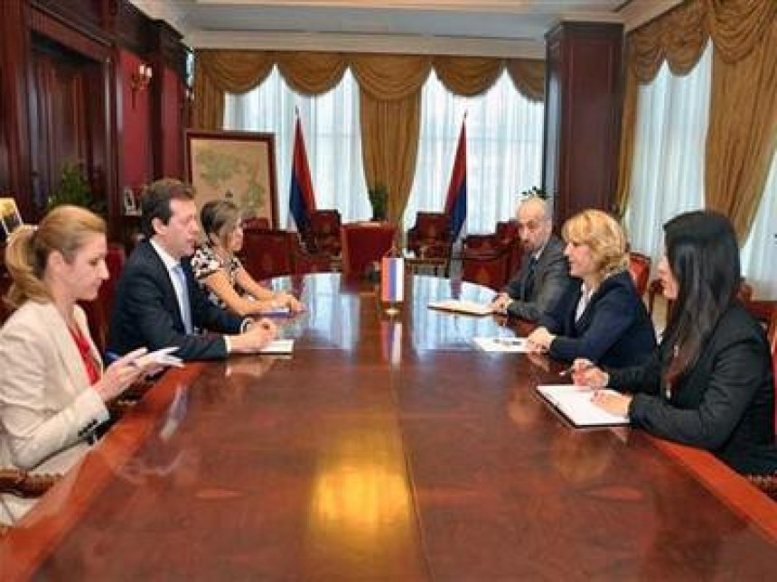 Цвијановићева и Кејси разговарали о европским интеграцијама