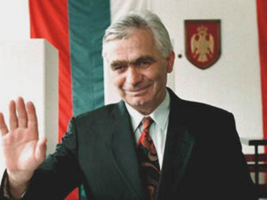 Krajišnik: Milošević Vam je poklonio Sarajevo uz viski!