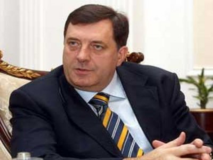 Dodik hvali Vučićevu vladu