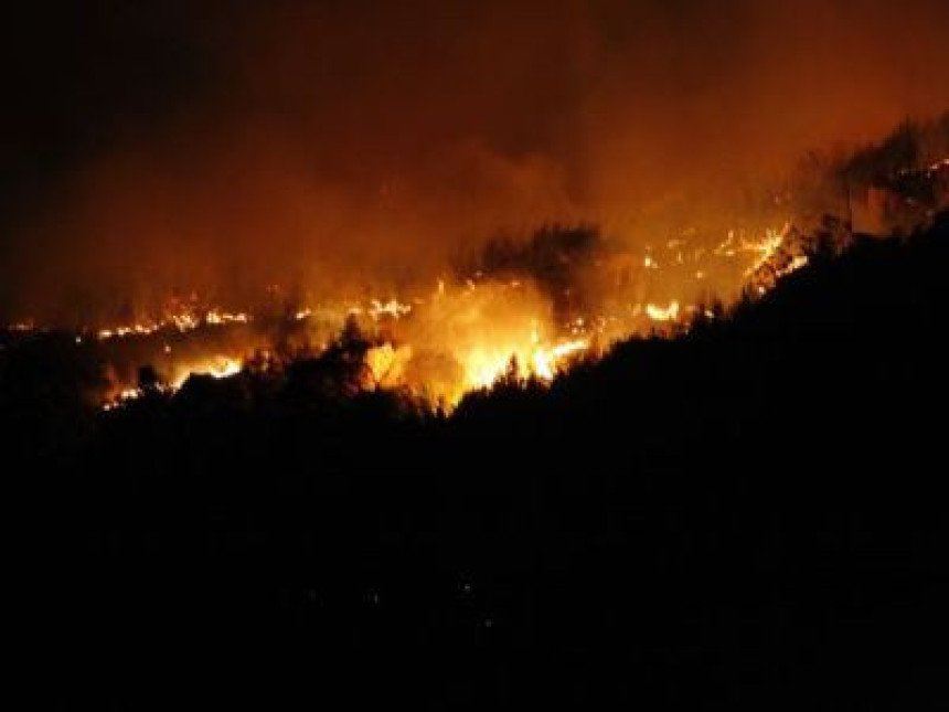 Бјесне пожари у Аустралији