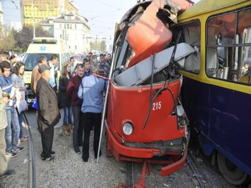 Сарајево: Стравичан судар два трамваја