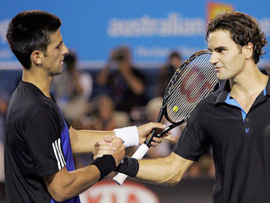 Novak se poigrao sa Federerom