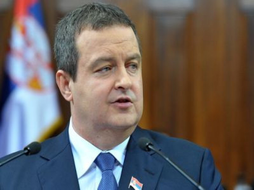 Дачић позива Србе да гласају и поред притисака и пријетњи