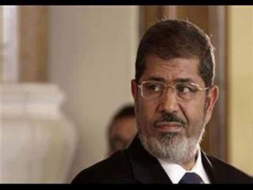 Morsi stigao na suđenje