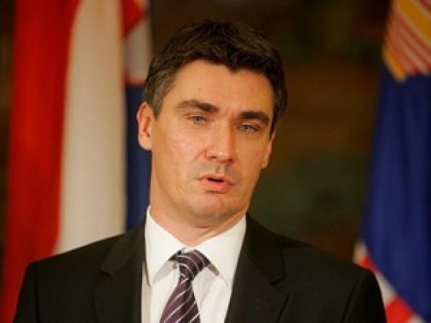 Milanović "zabranio" sveštenike i bogate trpeze
