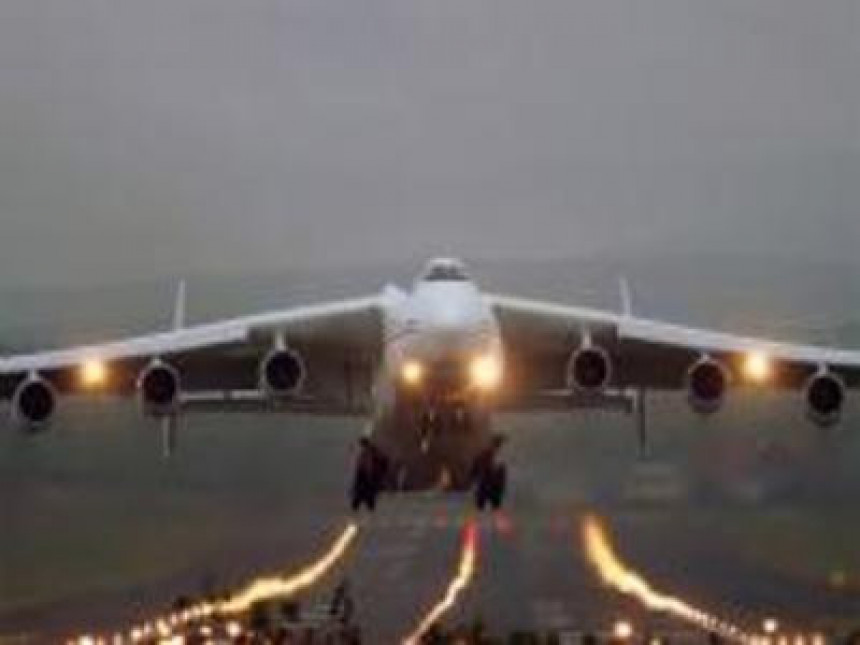 Najveći avion na svijetu na Plesu