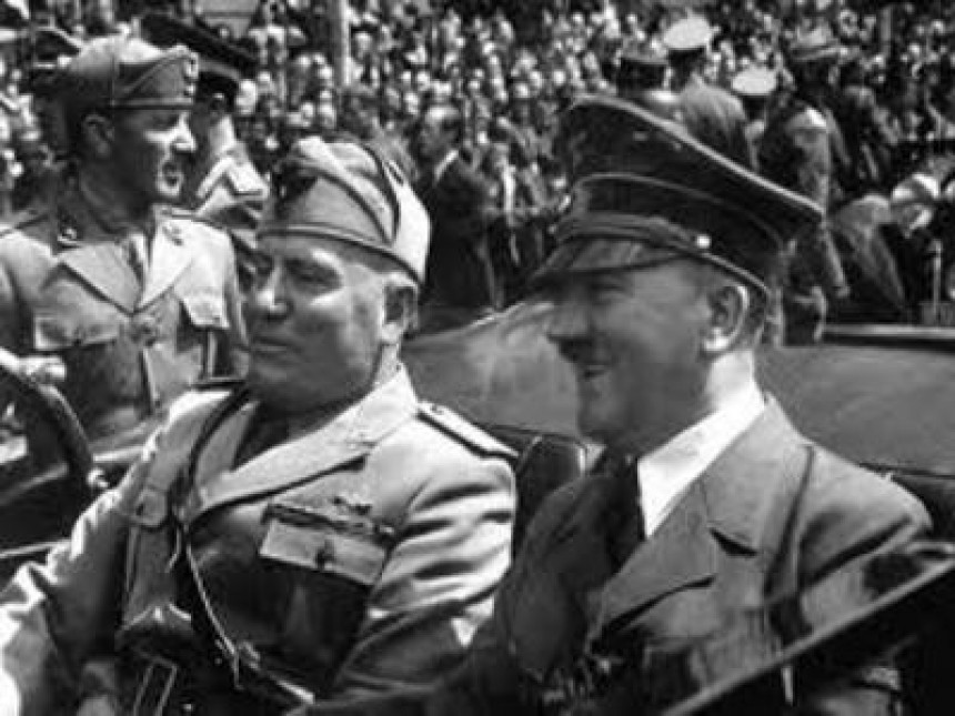 Фашиста Мусолини као јунак 