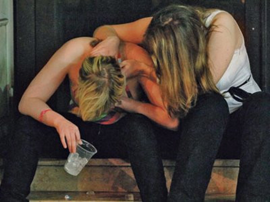 Alarmantno: Tinejdžeri sve više piju