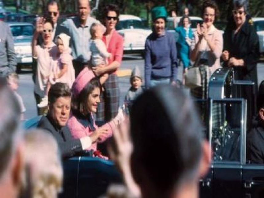 Pet teorija o ubistvu Kenedija 