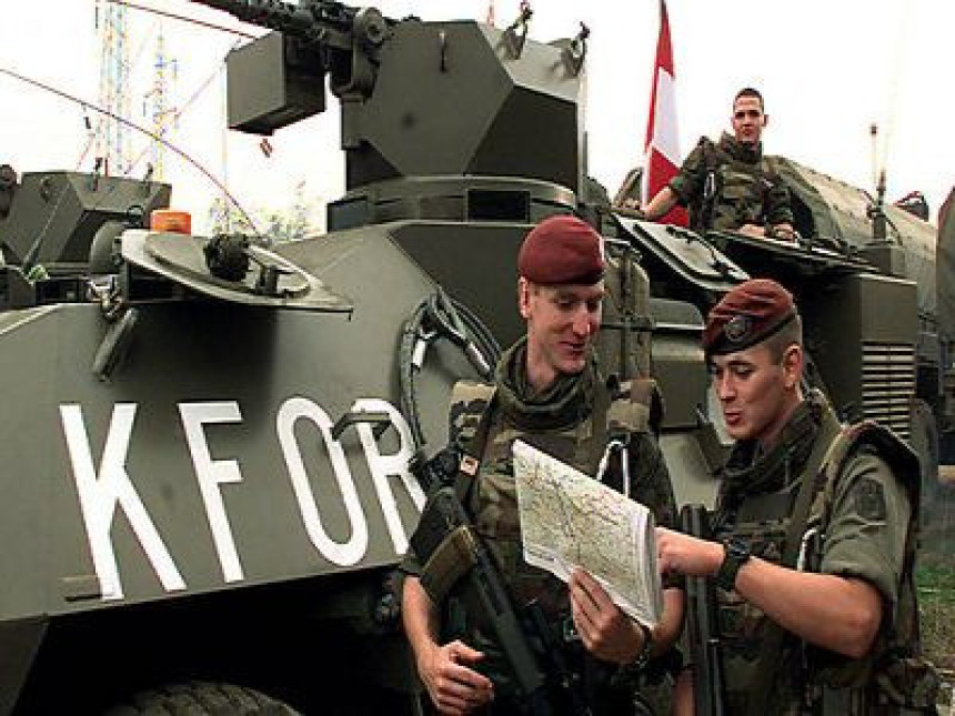 Francuska vojska odlazi sa Kosova