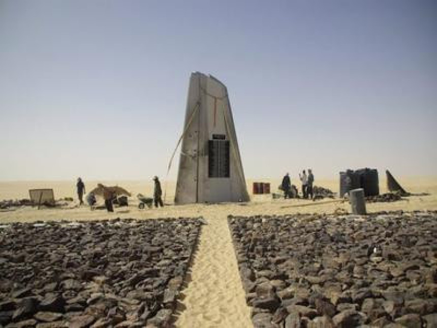 Споменик жртвама тероризма усред Сахаре!