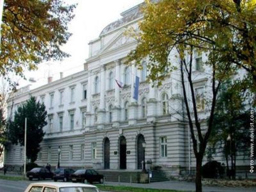 Optužnica protiv 15 lica