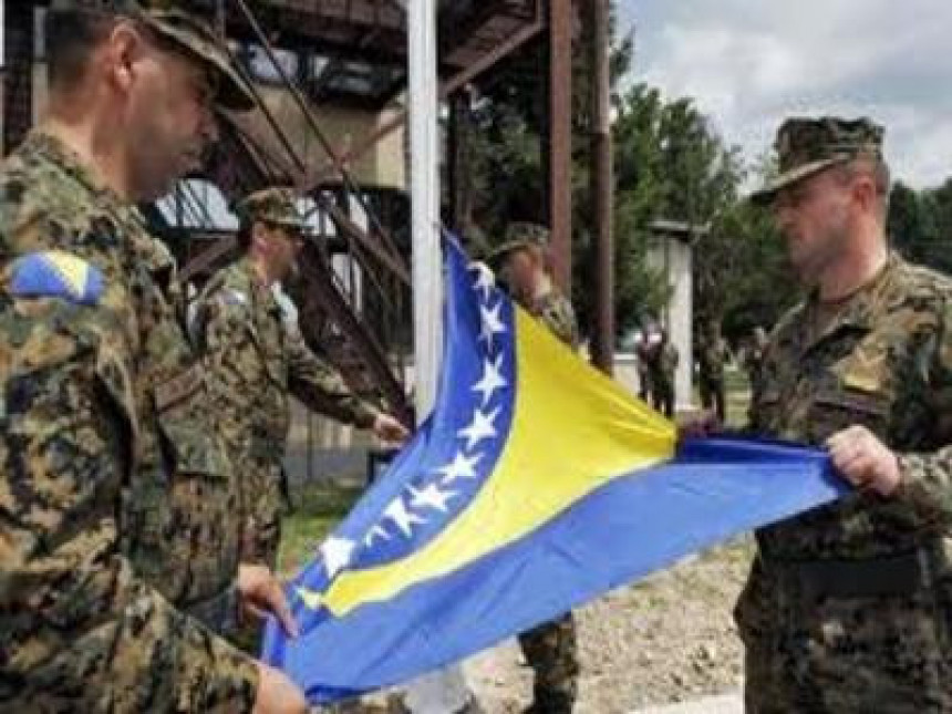 Oružane snage „gutaju“ trećinu budžeta BiH