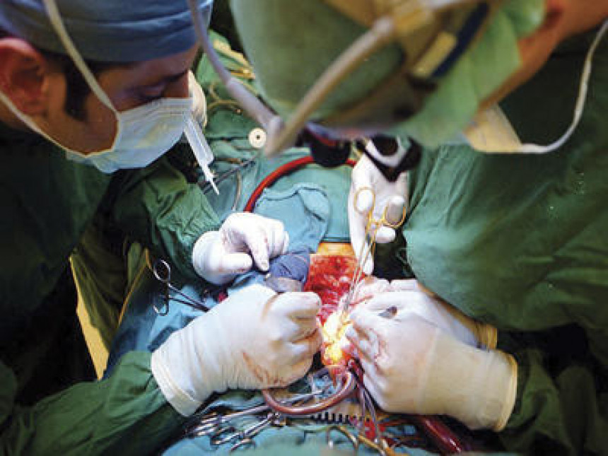 Prva operacija ugradnje vještačkog srca