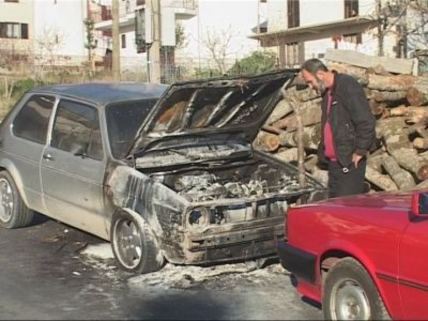 Zapaljen automobil u Trebinju 