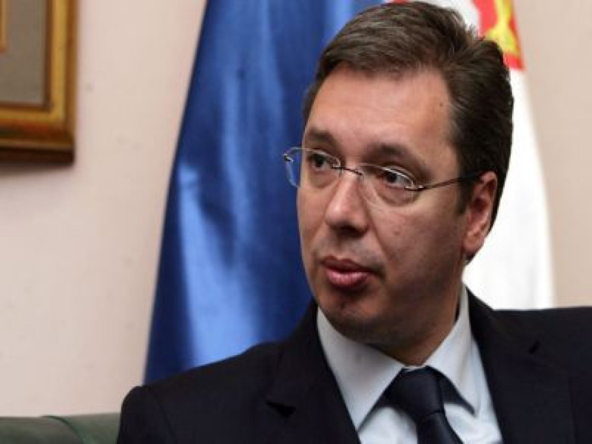 Vučić polomio bravu na svom kabinetu!