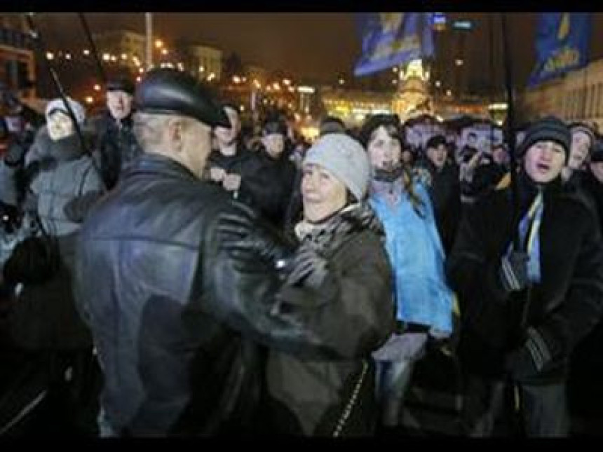 U Kijevu više od 10.000 demonstranata