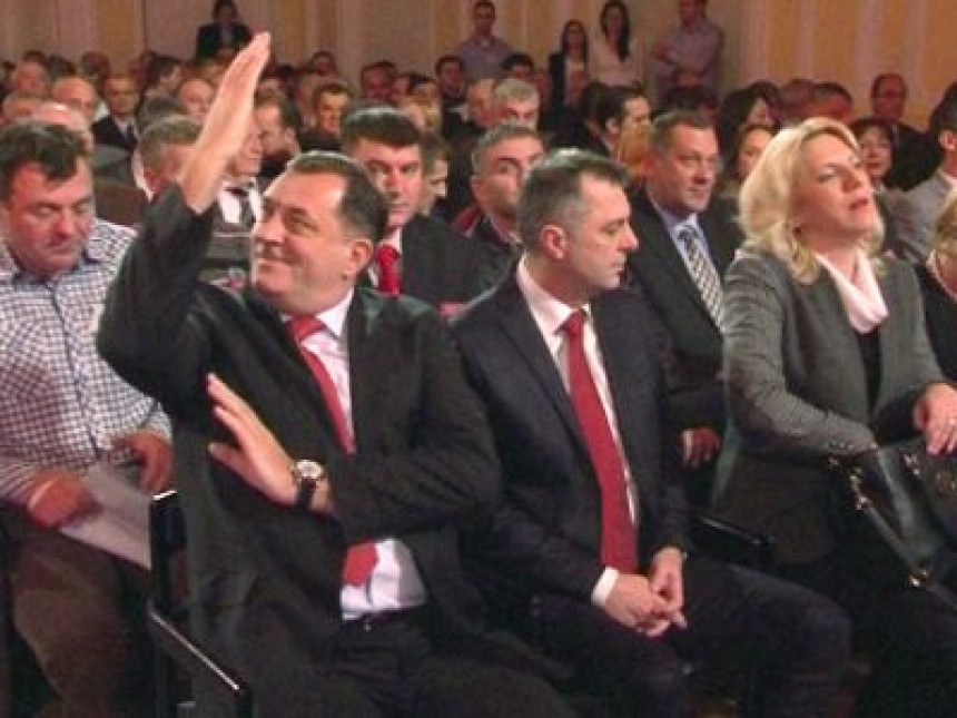 Власт обећава и ништа више