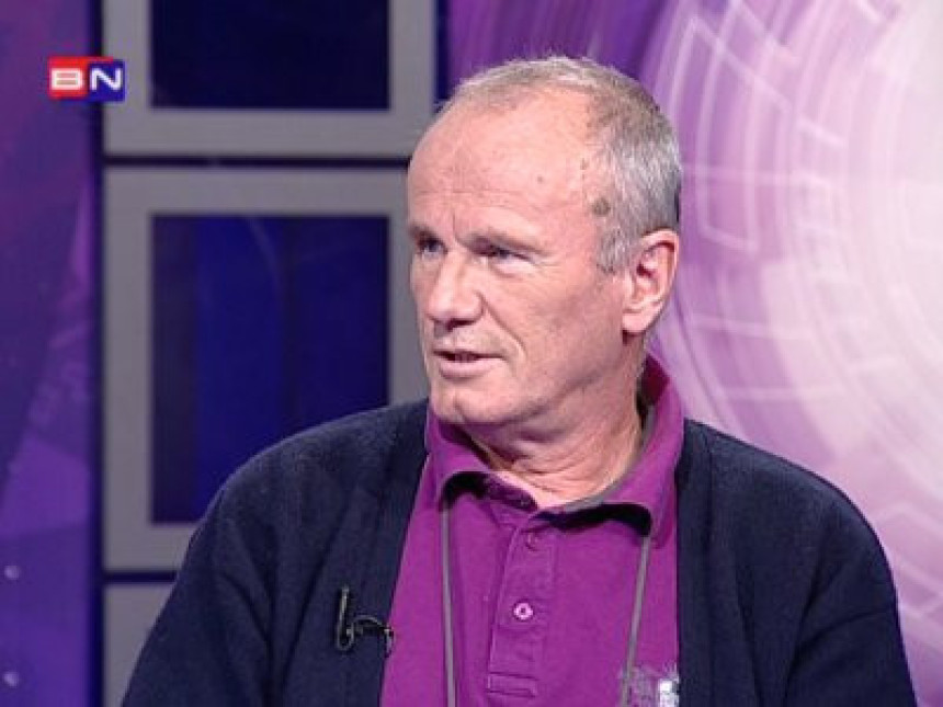 Napadnut Sinan Alić