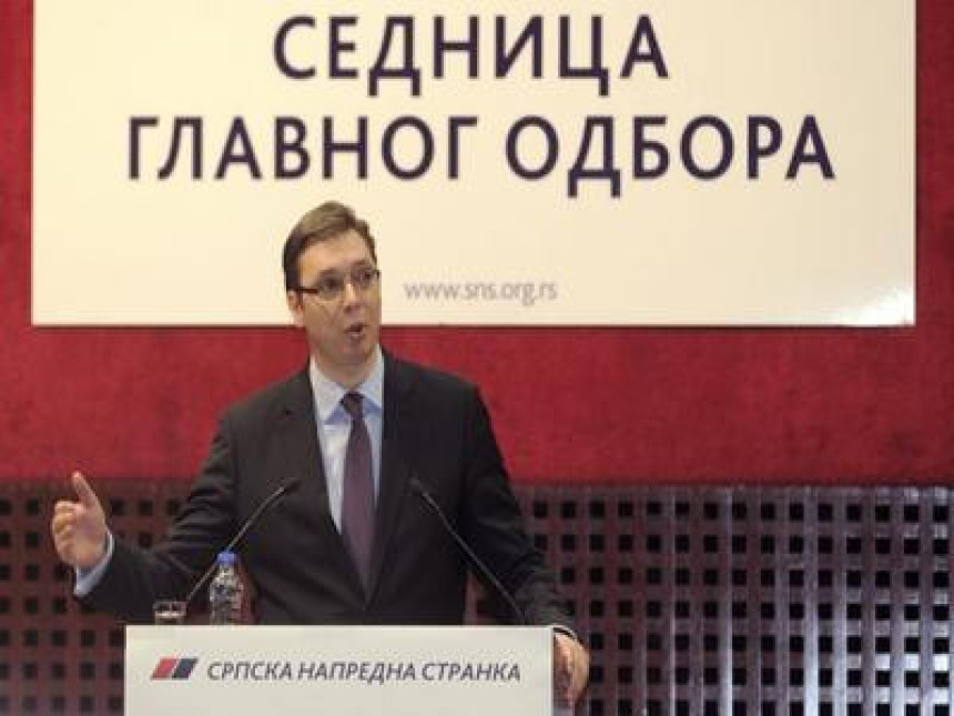 Vučić: Bićemo uvijek uz narod