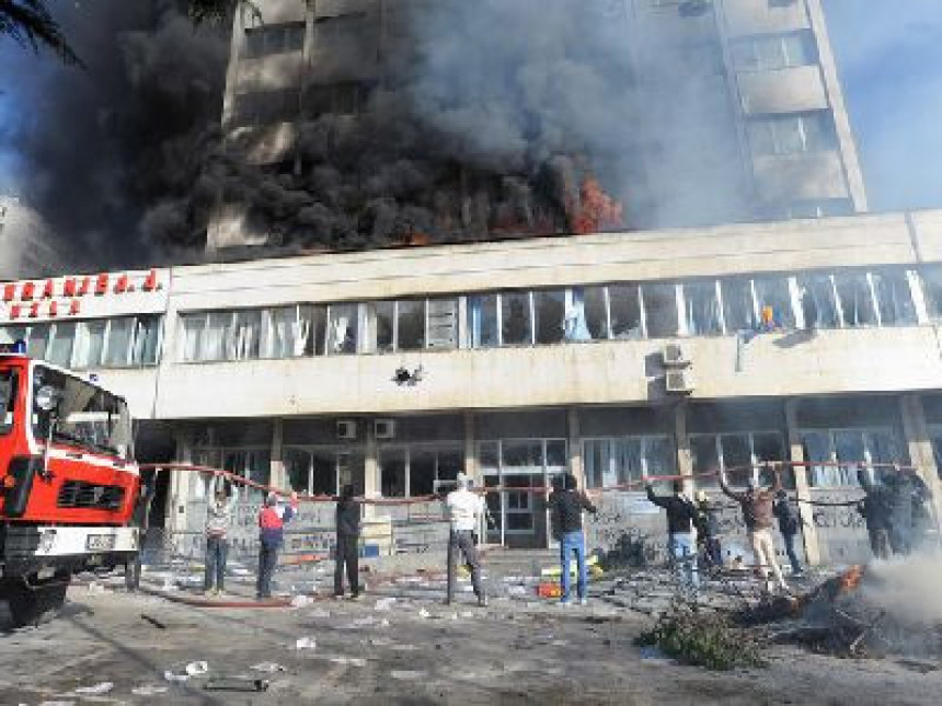 Tuzla: Situacija se smiruje, demonstranti se razilaze