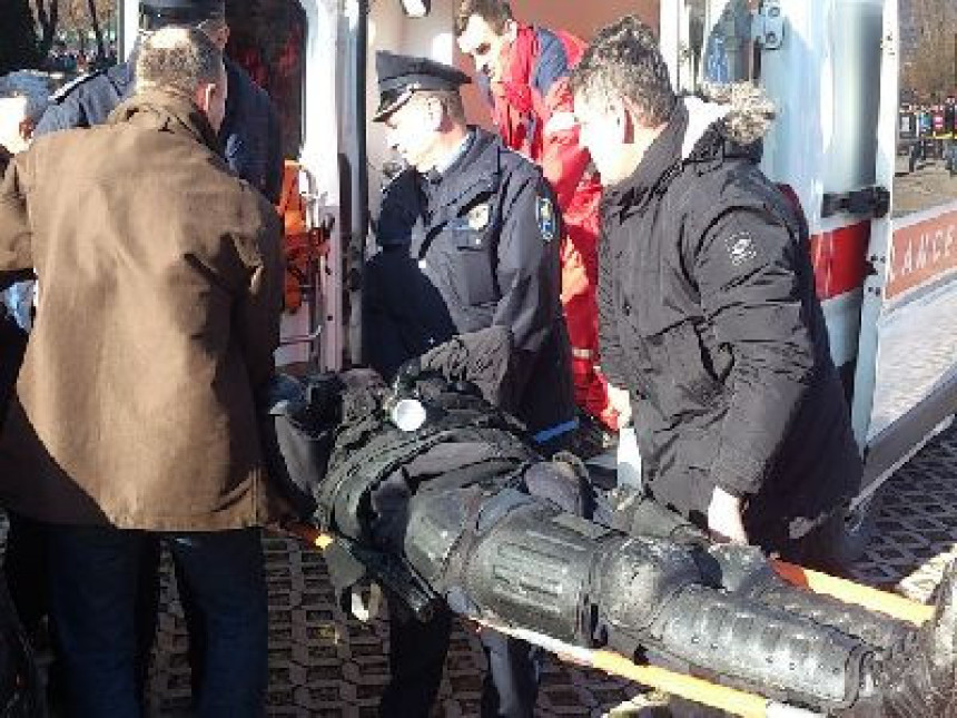 U jučerašnjim protestima više od 200 povrijeđenih