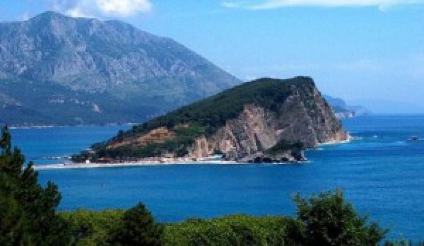 "Дан":Кељменди купује део острва Свети Никола?