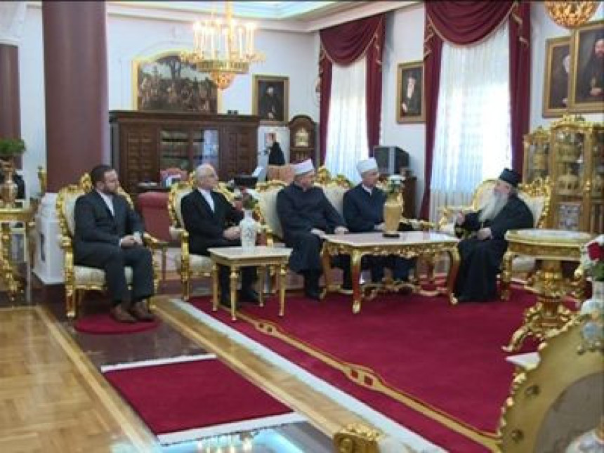 Potrebno otrežnjenje vlasti i naroda (VIDEO)