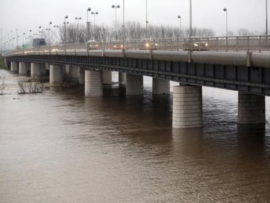 Водени талас пролази кроз Загреб