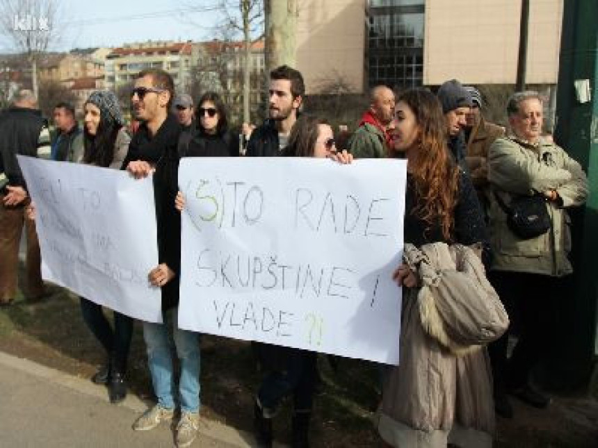 Danas u podne novo okupljanje demonstranata