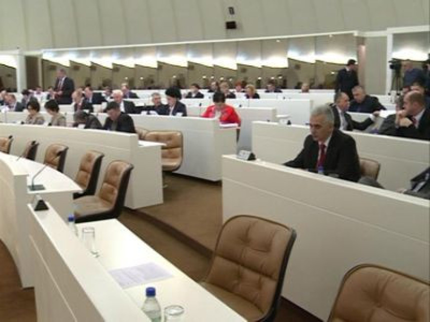 Srpski poslanici nisu dozvolili prenos nadležnosti (VIDEO)
