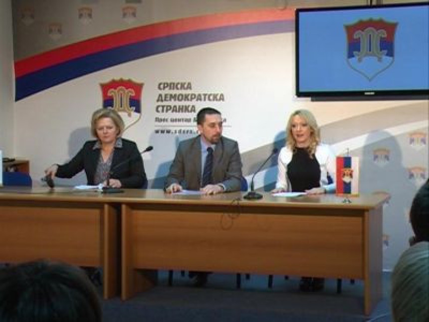 SDS: Dodik finansira kampanju Borisa Tadića (VIDEO)