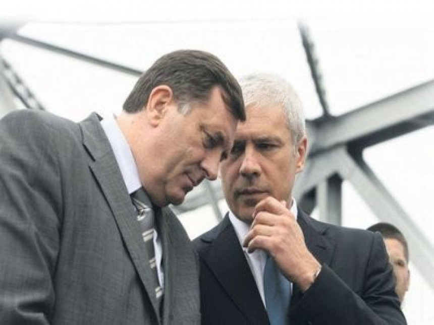 Dodik neće na mitinge u Srbiji