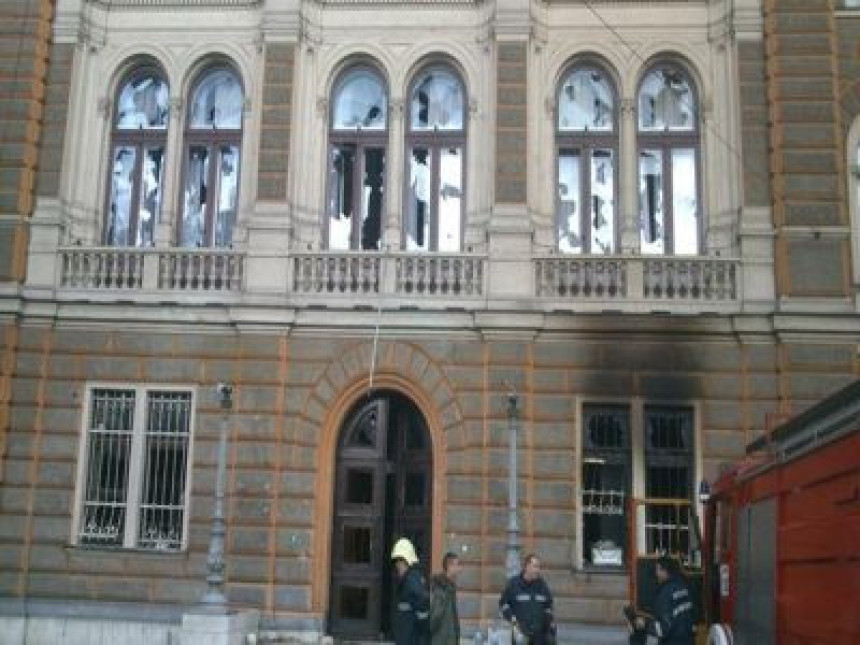 Uhapšen zbog paljenja zgrade Predsjedništva BiH