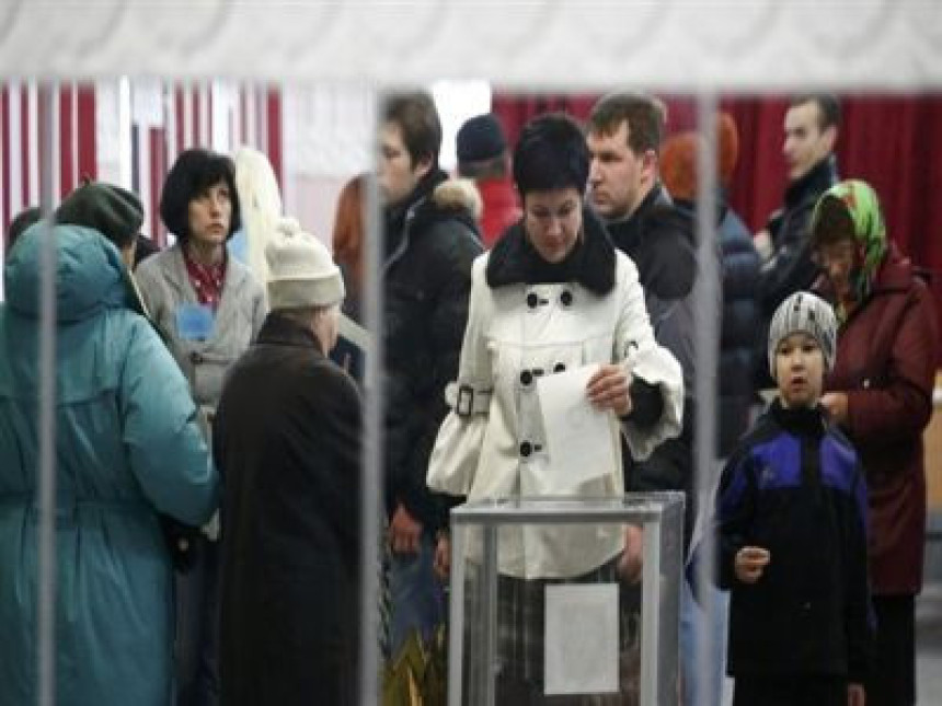 Krim: Do 14.00 časova glasalo 54 odsto građana