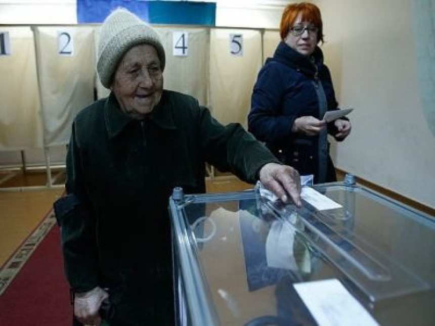 Крим: 93 одсто житеља гласало за присаједињење Русији!