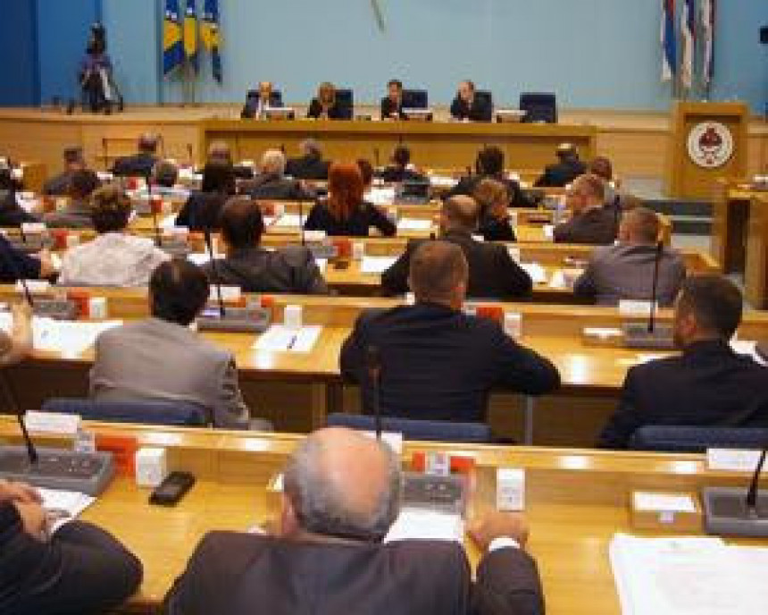 Usvojen rebalans budžeta Srpske za 2012. godinu