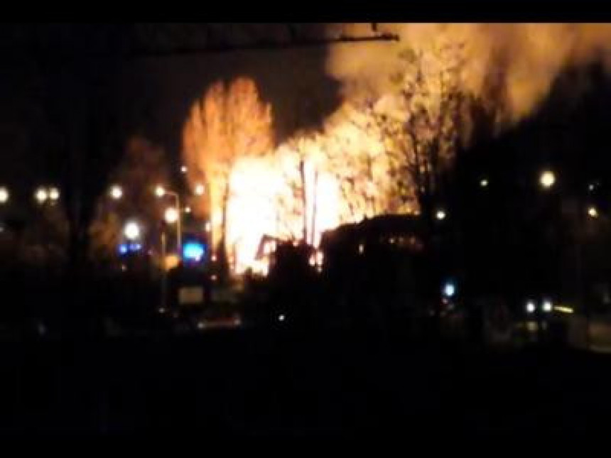 Banjaluka: Veliki požar u „Vrbasu“ (VIDEO)