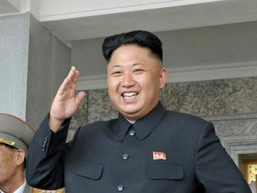 Ким Џонг Ун: Сви морају имати фризуру као ја
