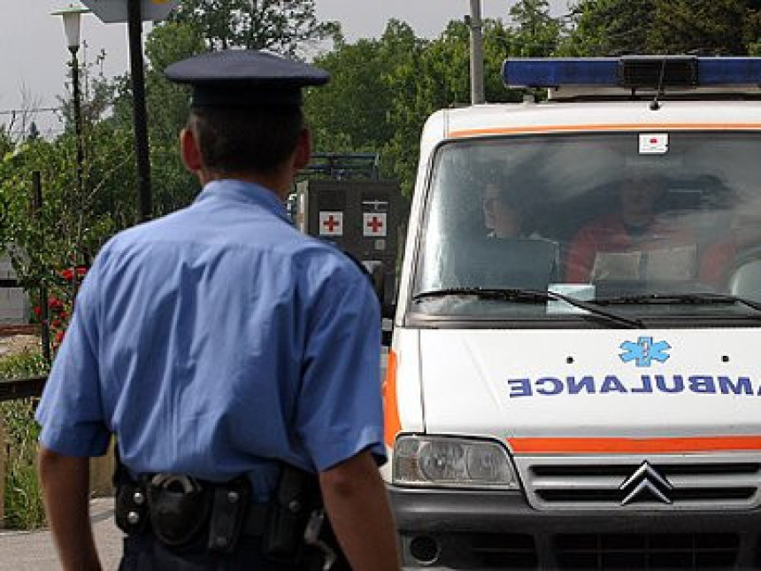 Beograđani pretukli policajce