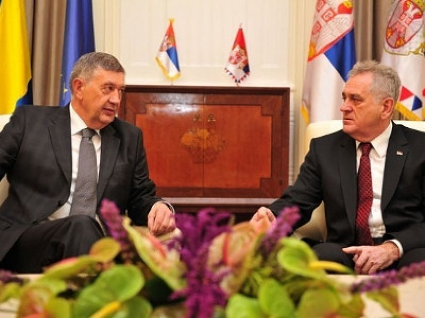 Poboljšati odnose Srbije i BiH