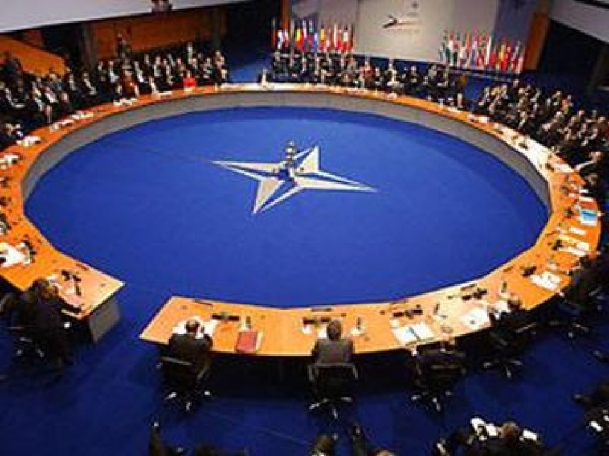 Skupština NATO prekida saradnju sa Rusijom
