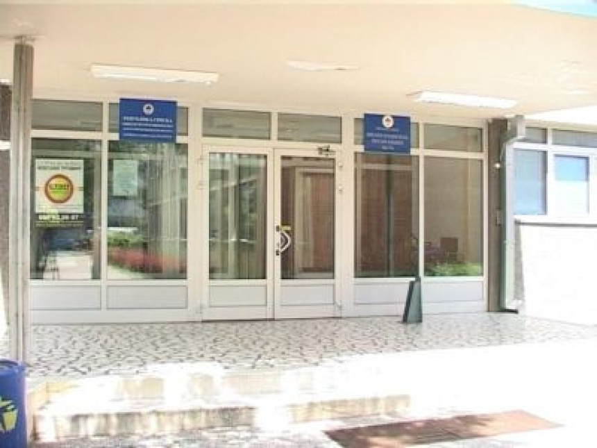 Pretučen radnik i otet pazar